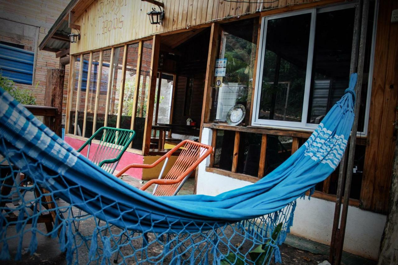 Krieger Haus Hostel Puerto Iguazu Bagian luar foto