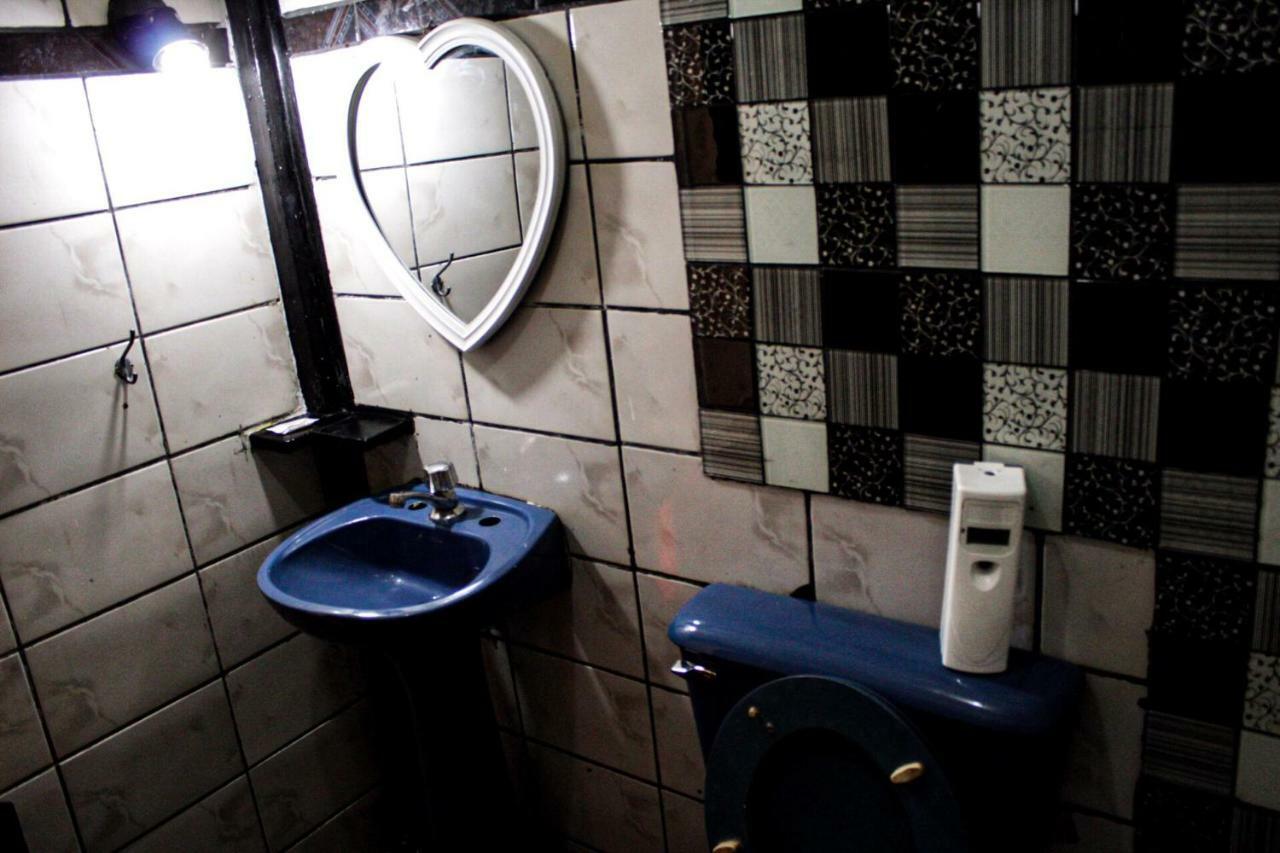 Krieger Haus Hostel Puerto Iguazu Ruang foto